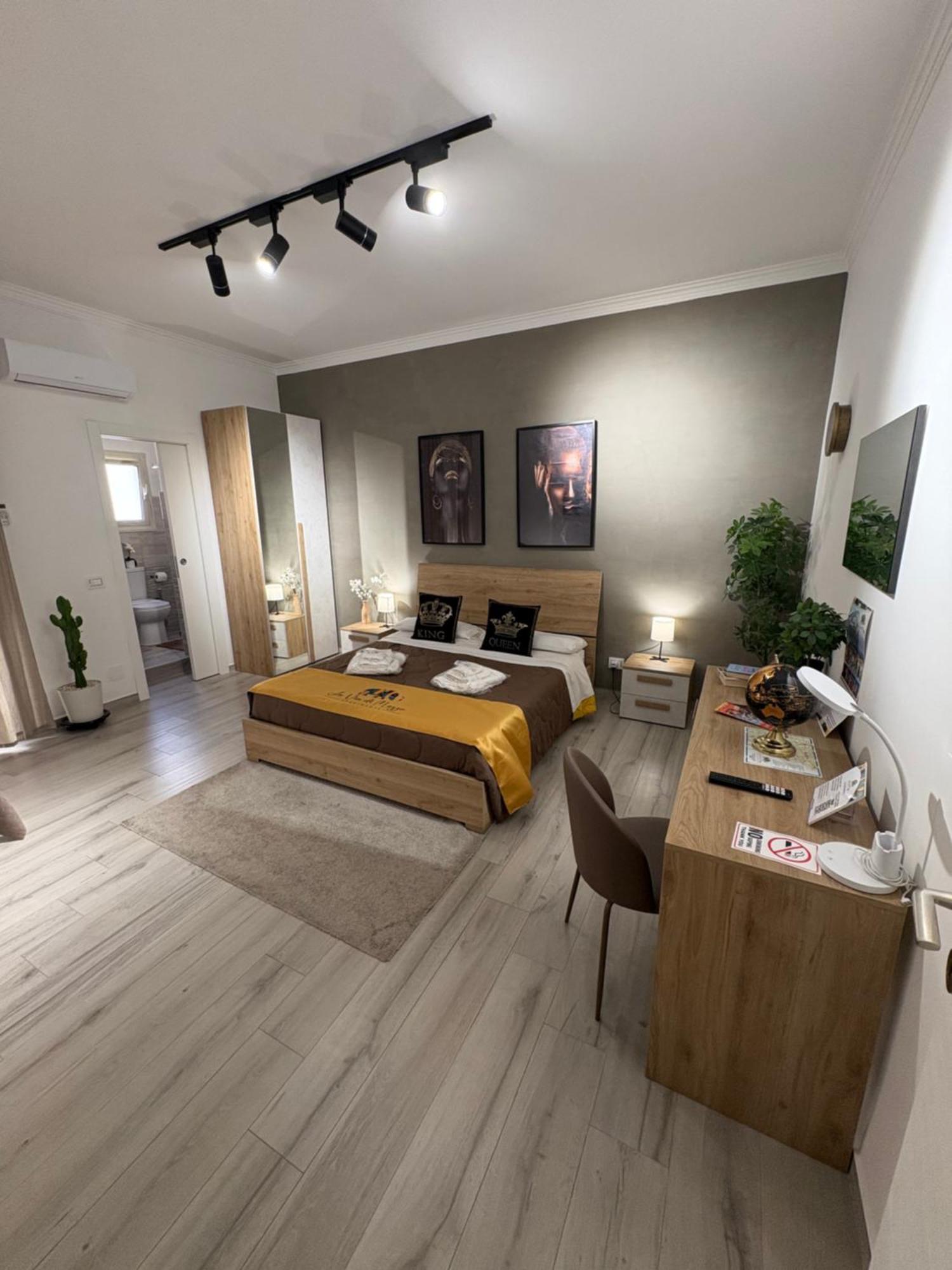 La Via Di Mezzo Apartment Катания Екстериор снимка